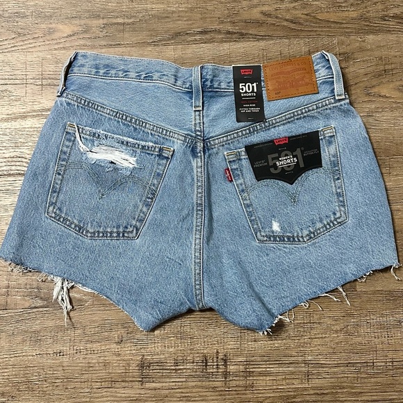 NWT Levi's 501 premium blue jean shorts - Picture 3 of 4